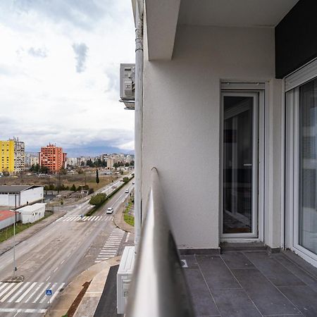 Tuski Put Apartman Apartment พอดโกริกา ภายนอก รูปภาพ