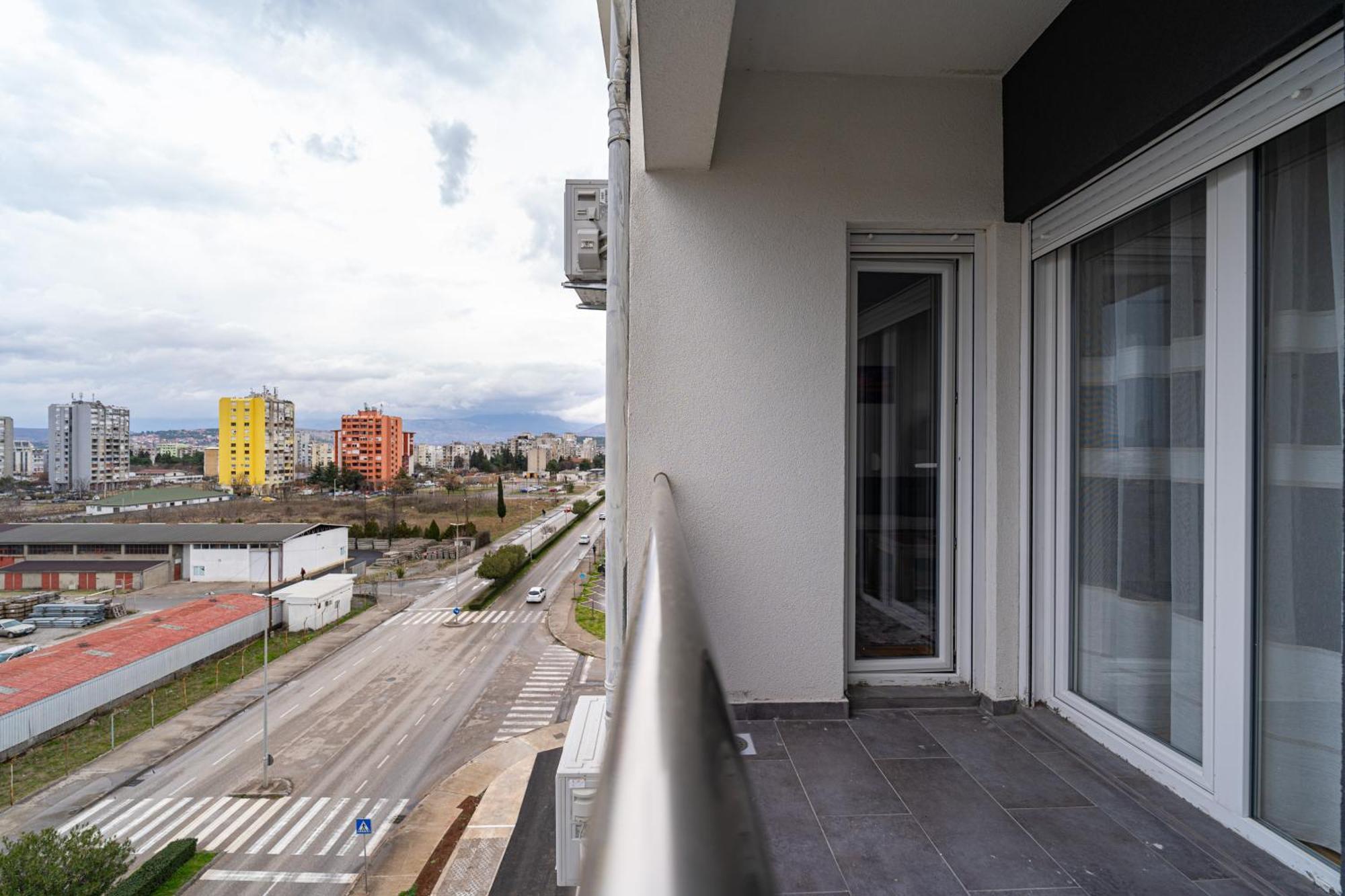 Tuski Put Apartman Apartment พอดโกริกา ภายนอก รูปภาพ