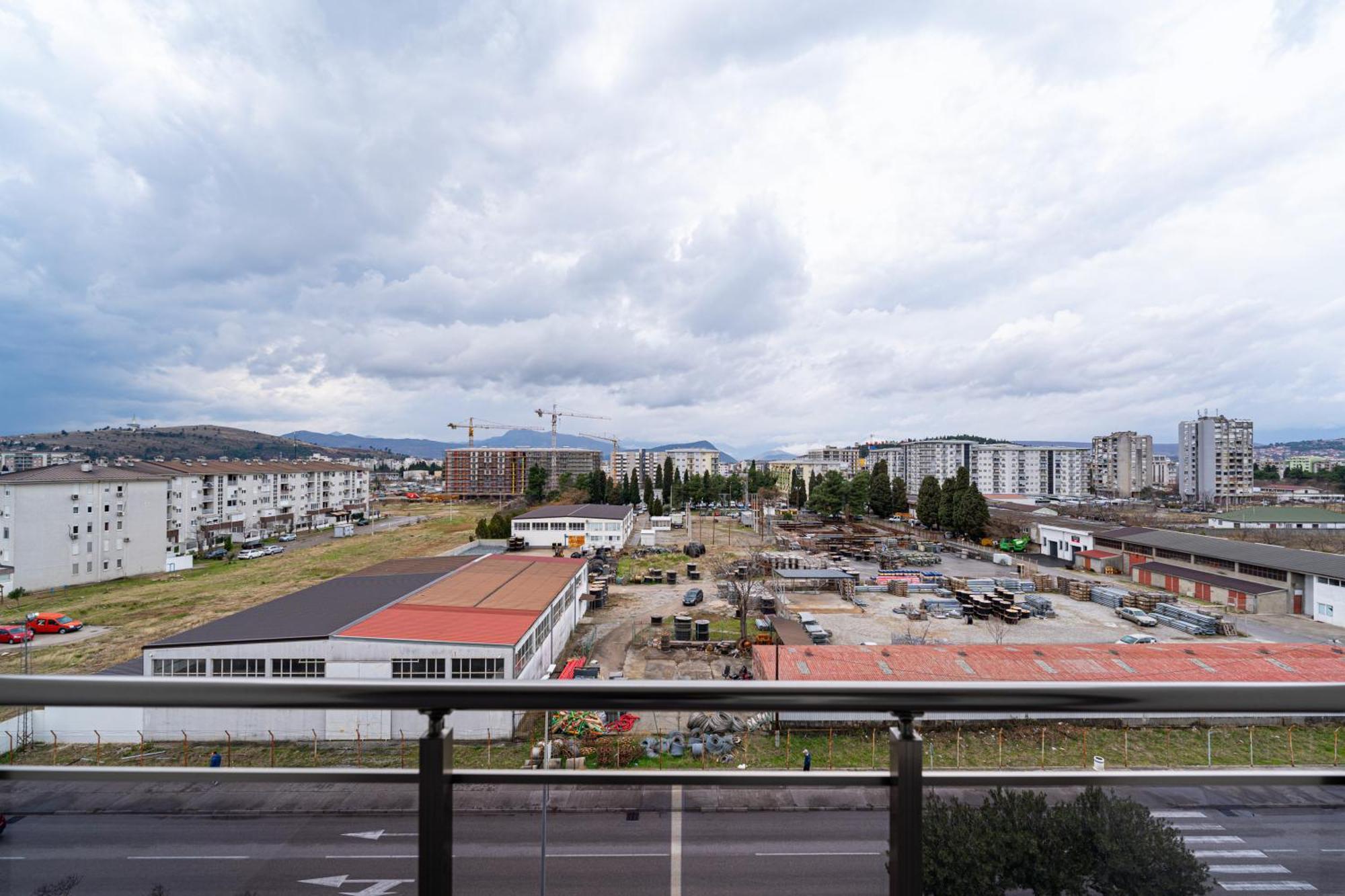 Tuski Put Apartman Apartment พอดโกริกา ภายนอก รูปภาพ